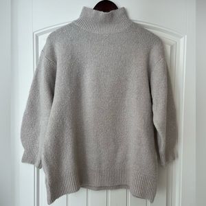 Cute Cozy Dixie turtleneck sweater. Classic! A Perfect closet staple!